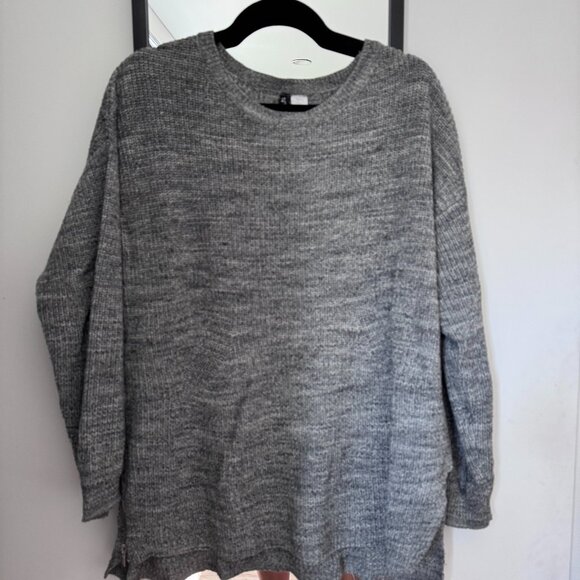 H&M oversized grey heathered sweater - Picture 1 of 4